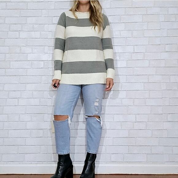 Doe & Rae Gray and Ivory Striped Sweater - Picture 4 of 8